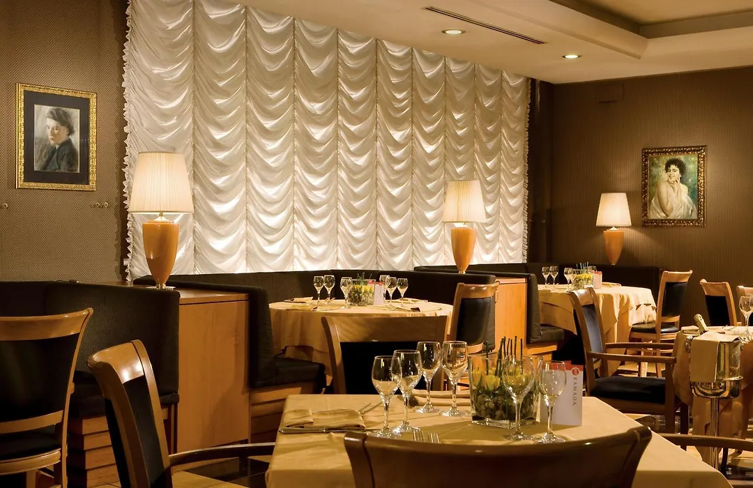 Ramada By Wyndham Naples-1